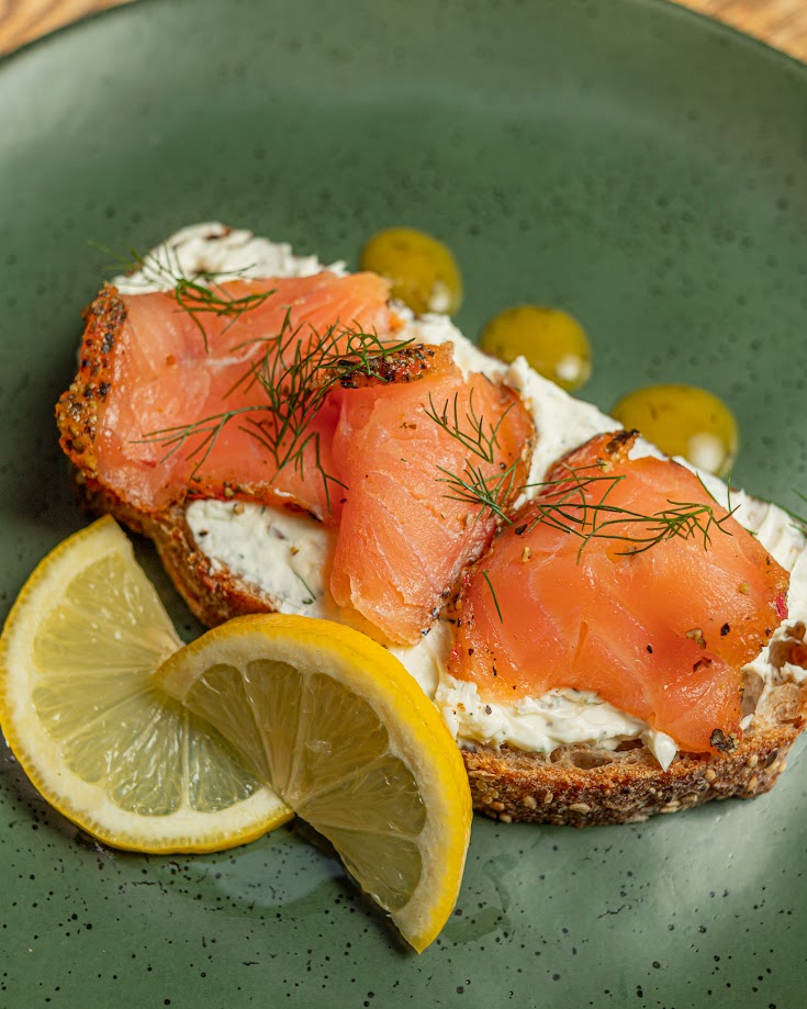 Toast Salmón